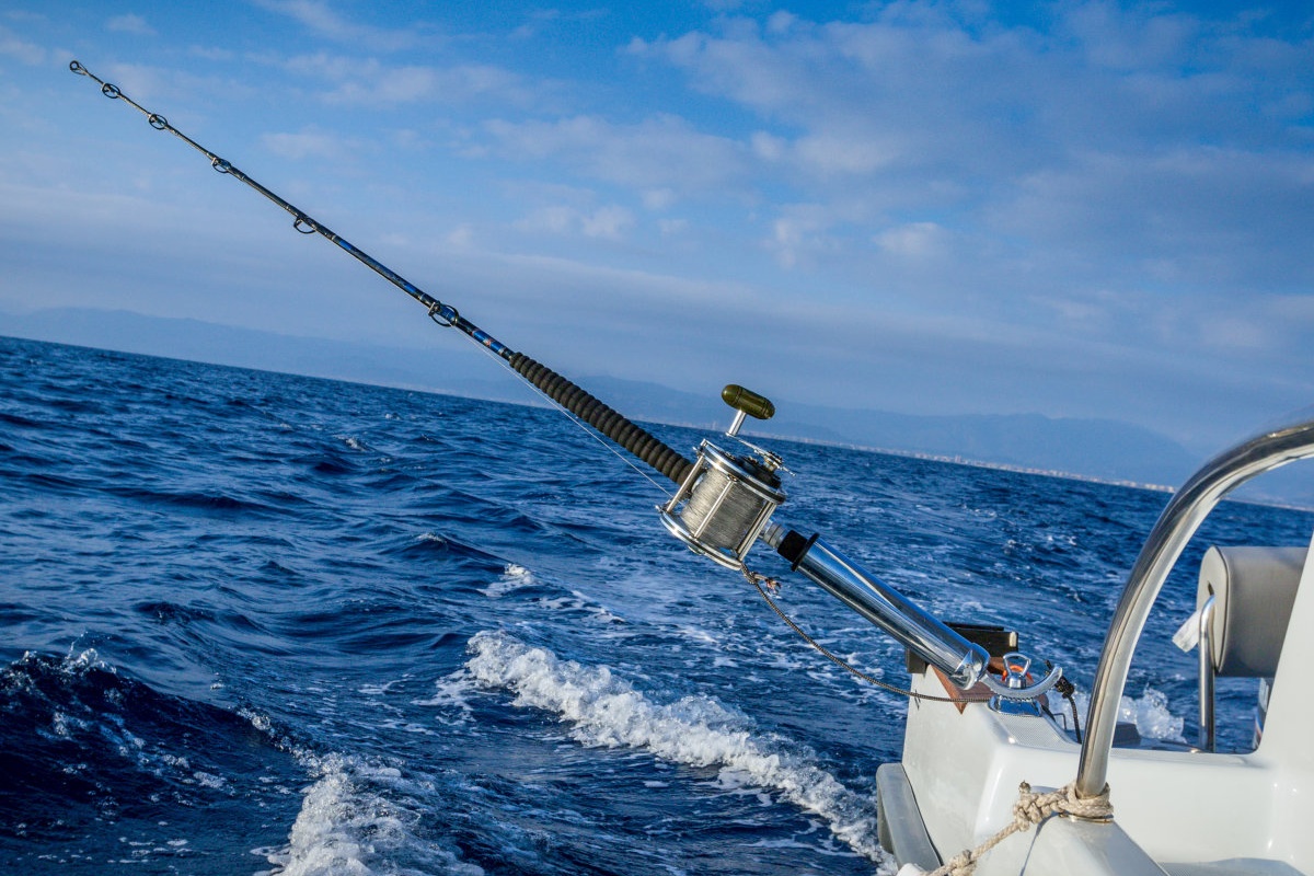 Tugeva aluse 360-kraadine reguleeritav vardahoidja